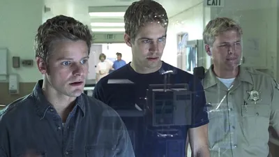 Asla Yabancılarla Oynama izle